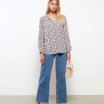 شومیز نخی گل دار