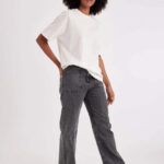 شلوار جین واید لگ دیفکتو