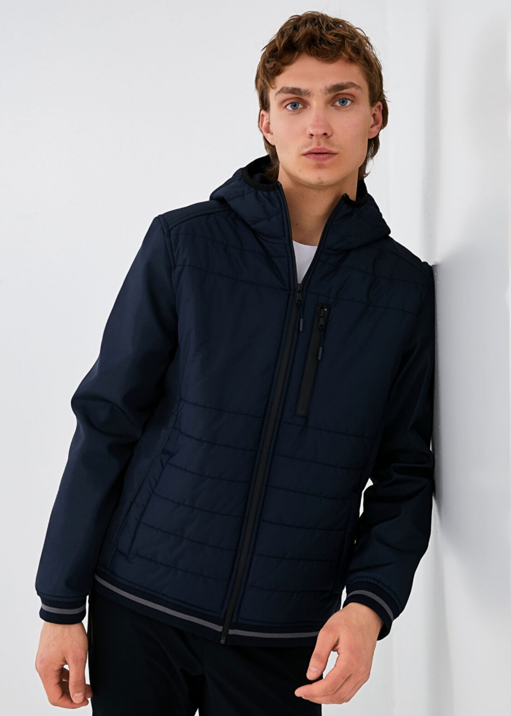 Screenshot_20220821-231928_LC Waikiki کاپشن مردانه السی - Image 1