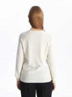 بلوز بافت بیسیک گل برجسته - Image 3